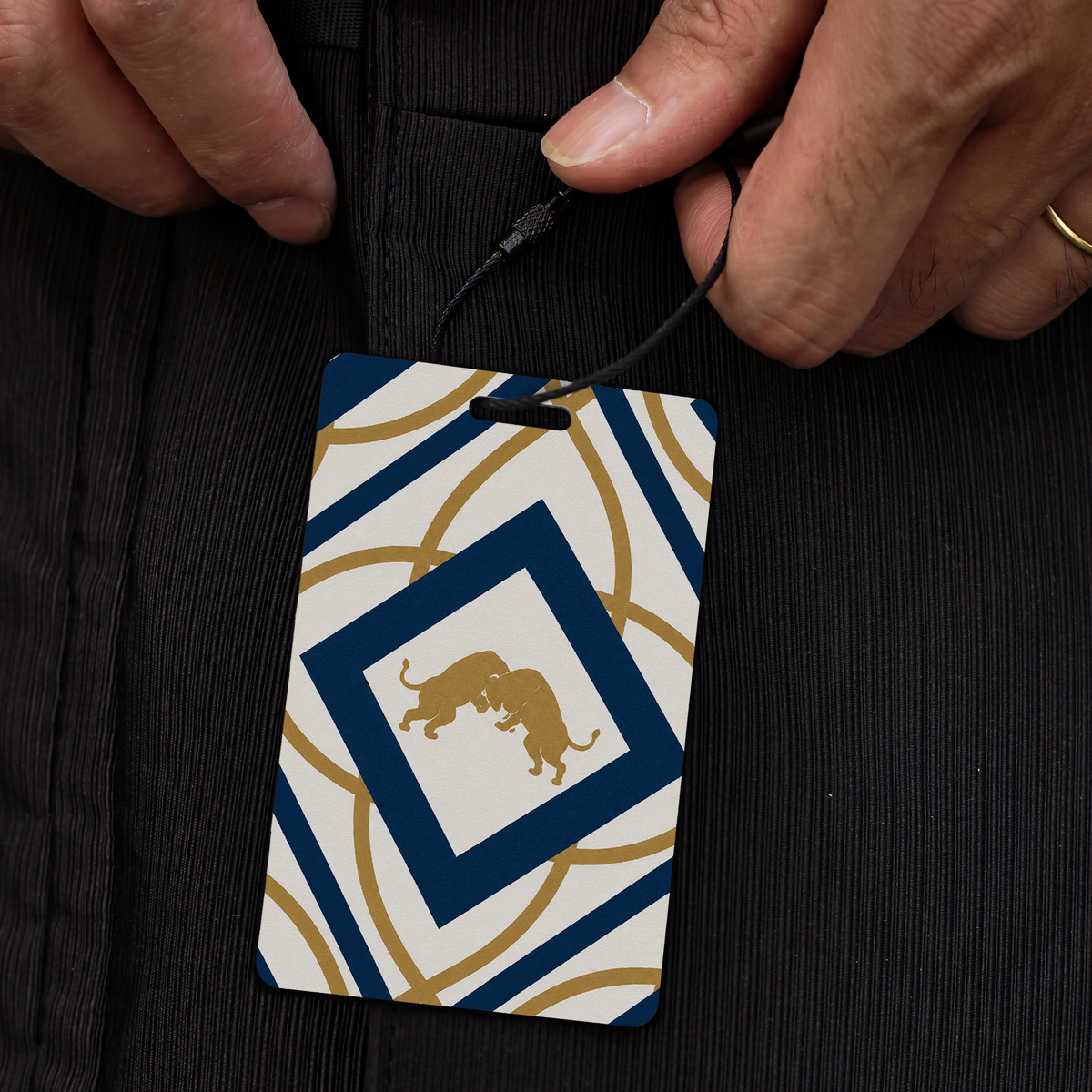 Ultra-Thin Smart Tracker Card